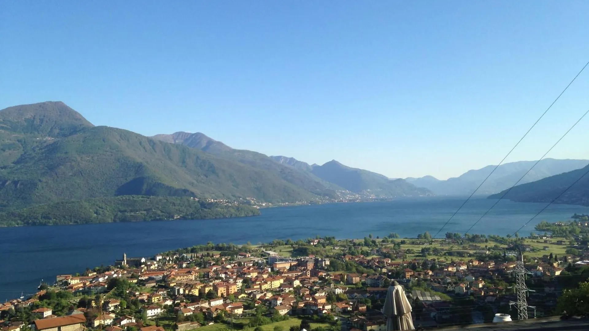 Studio Mit Blick Auf Den Comer See Gravedona Italy